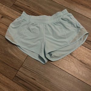 Lululemon Hotty Hot Short "low rise 2.5 inseam"